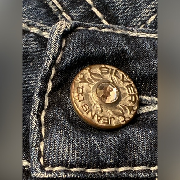 Silver Jeans Suki Surplus Plus Size Jeans Thick Stitch Embellished Flap Pockets - Picture 10 of 14